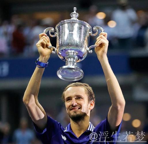 鲁德轻取梅德韦杰夫 时隔四年重返马德里大师赛四强