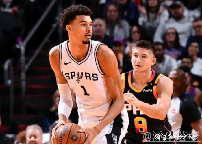 太阳失利于森林狼,布克表现欠佳 太阳失利于森林狼,布克表现欠佳